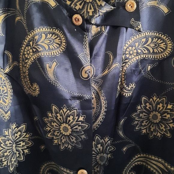 Vintage Satin Oriental Style Robe - Picture 4 of 10